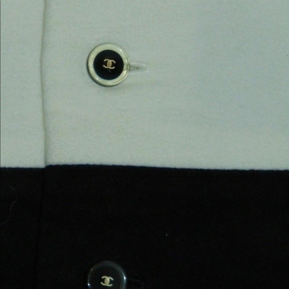 Chanel skirt and top set - Picture 3 of 7